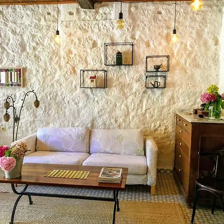 Original Stone House With Patio In The City Center